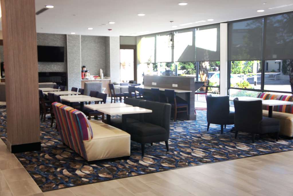 La Quinta Inn & Suites By Wyndham Lafayette Oil Center Interior photo